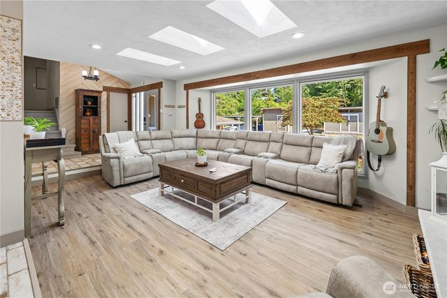 152 Madrona Drive NW, Gig Harbor, WA 98335