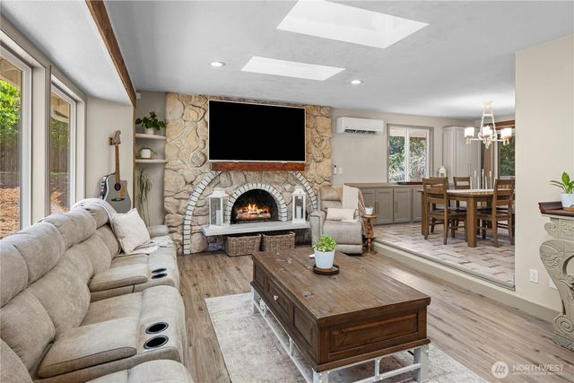 152 Madrona Drive NW, Gig Harbor, WA 98335