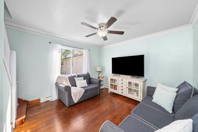 3234 N Ozark Avenue, Chicago, IL 60634