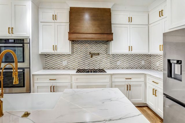 107 Shady St, Summertown, TN 38483