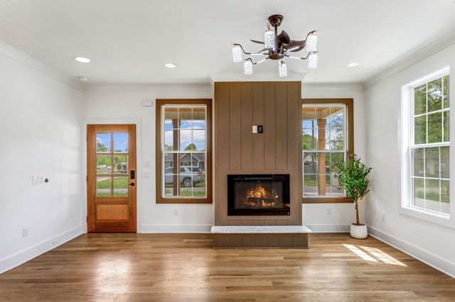 107 Shady St, Summertown, TN 38483