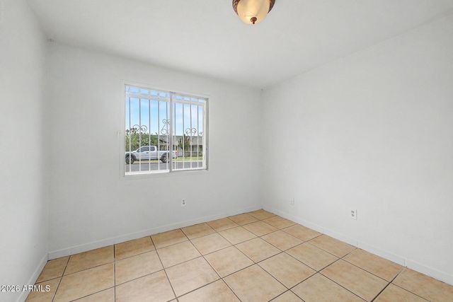 6616 W CAMBRIDGE Avenue, Phoenix, AZ 85035