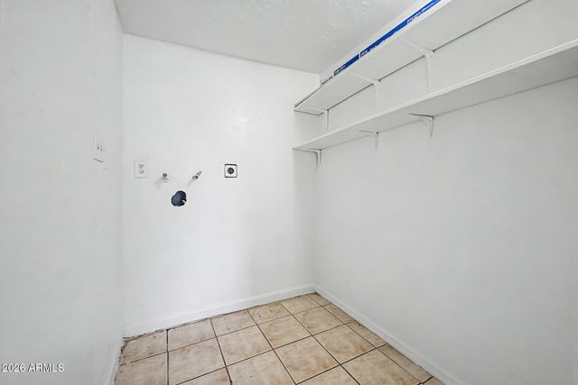 6616 W CAMBRIDGE Avenue, Phoenix, AZ 85035