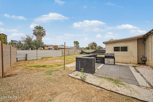 6616 W CAMBRIDGE Avenue, Phoenix, AZ 85035