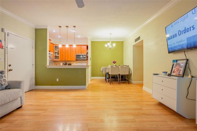 9614 W Mcnab Road 204, Tamarac, FL 33321