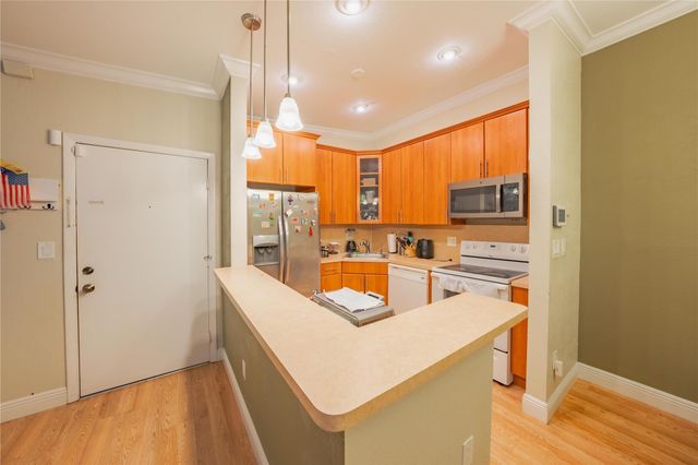 9614 W Mcnab Road 204, Tamarac, FL 33321