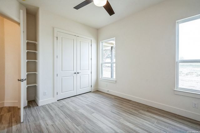 313 Firewheel, Floresville, TX 78114