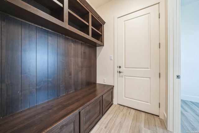 313 Firewheel, Floresville, TX 78114