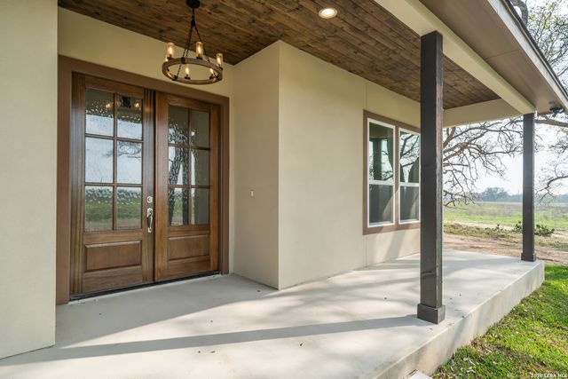 313 Firewheel, Floresville, TX 78114