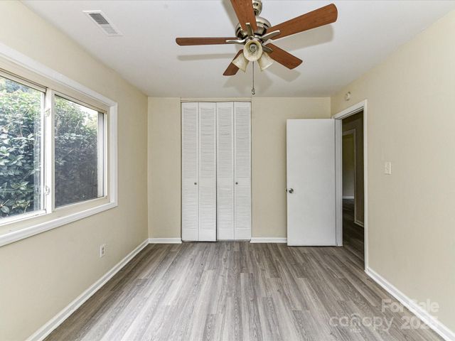 3323 Cedarhurst Drive, Charlotte, NC 28269