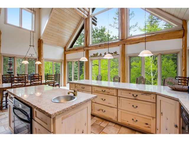 59 High Point Dr, Glen Haven, CO 80532