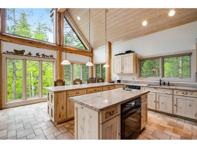 59 High Point Dr, Glen Haven, CO 80532