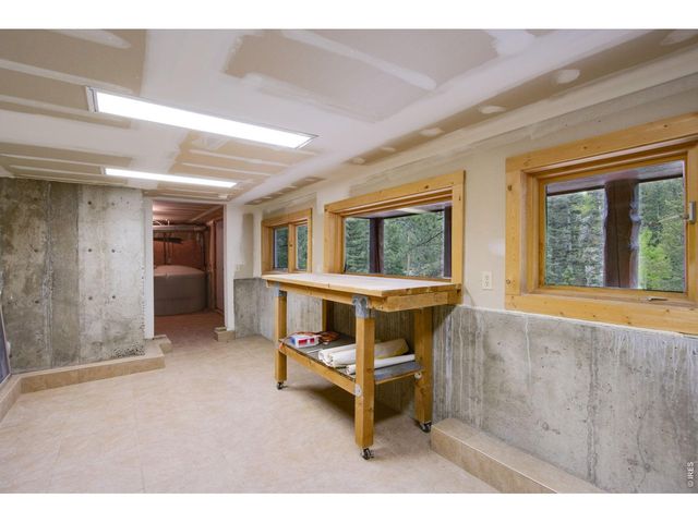 59 High Point Dr, Glen Haven, CO 80532