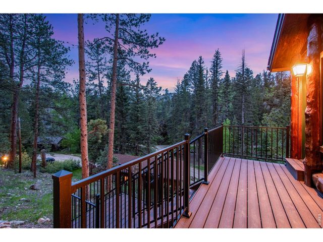 59 High Point Dr, Glen Haven, CO 80532