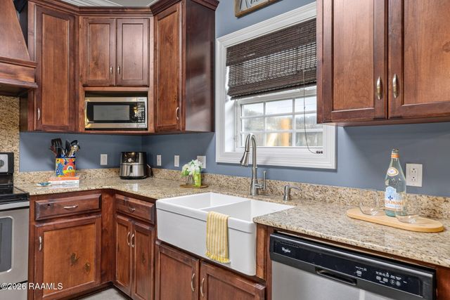 909 Russo Street, New Iberia, LA 70563