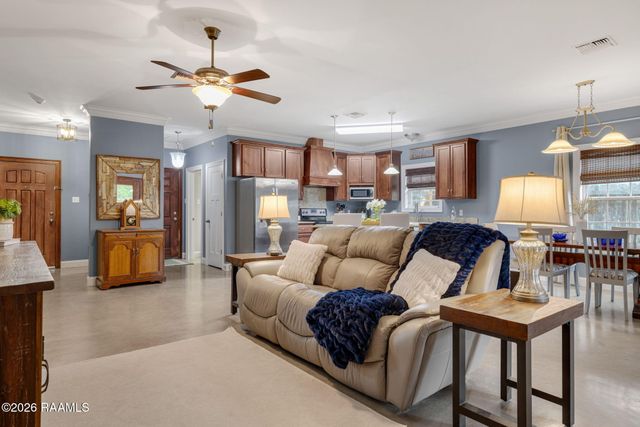 909 Russo Street, New Iberia, LA 70563