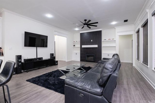 7922 Kanis Pines Drive, Little Rock, AR 72204