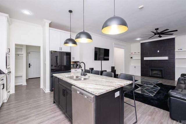 7922 Kanis Pines Drive, Little Rock, AR 72204