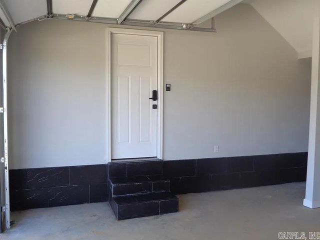 7922 Kanis Pines Drive, Little Rock, AR 72204