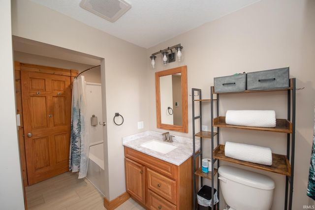 108 W 1St Street, Brookston, IN 47923