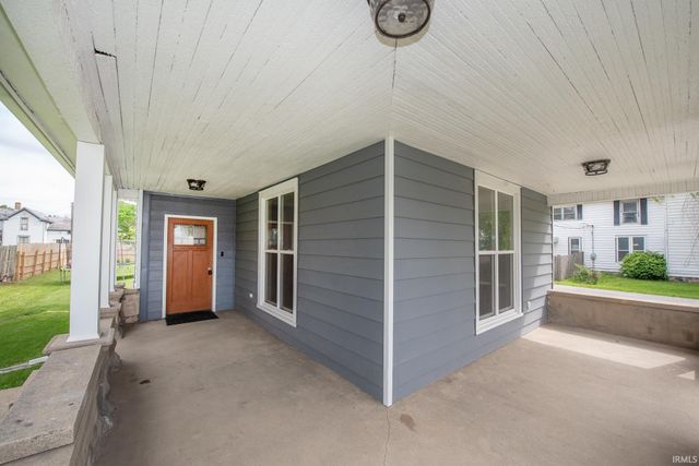 108 W 1St Street, Brookston, IN 47923