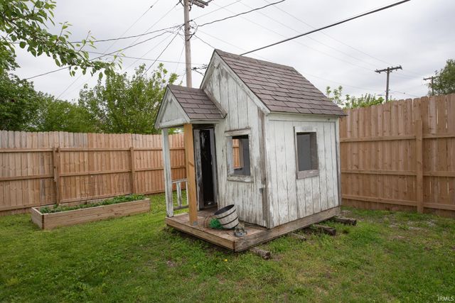 108 W 1St Street, Brookston, IN 47923