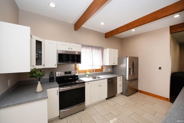 108 W 1St Street, Brookston, IN 47923