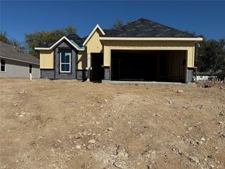 113 Adaline Bend, Mcgregor, TX 76657