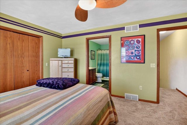 2341 Effingham Way, Sun Prairie, WI 53590