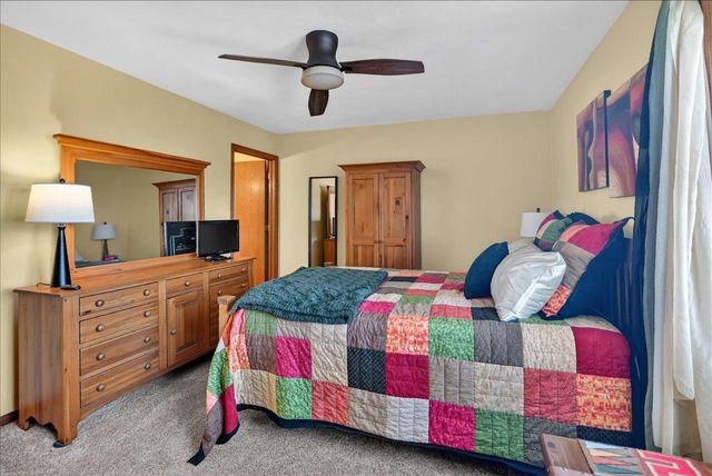 2341 Effingham Way, Sun Prairie, WI 53590