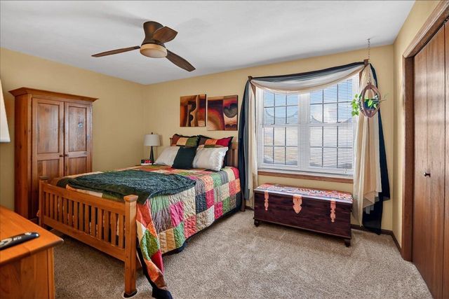 2341 Effingham Way, Sun Prairie, WI 53590