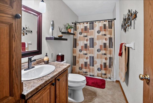 2341 Effingham Way, Sun Prairie, WI 53590