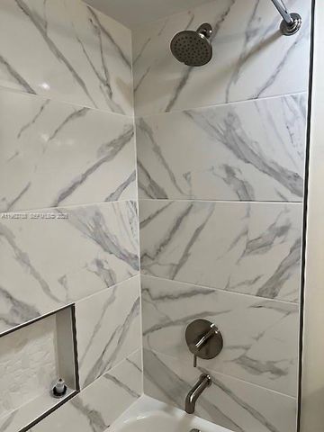 2811 N Oakland Forest Dr 102, Oakland Park, FL 33309