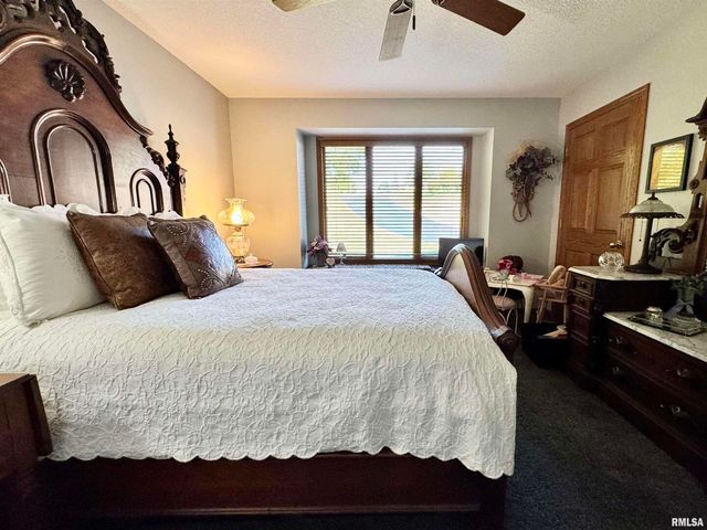 102 5TH Street 6, Fulton, IL 61252