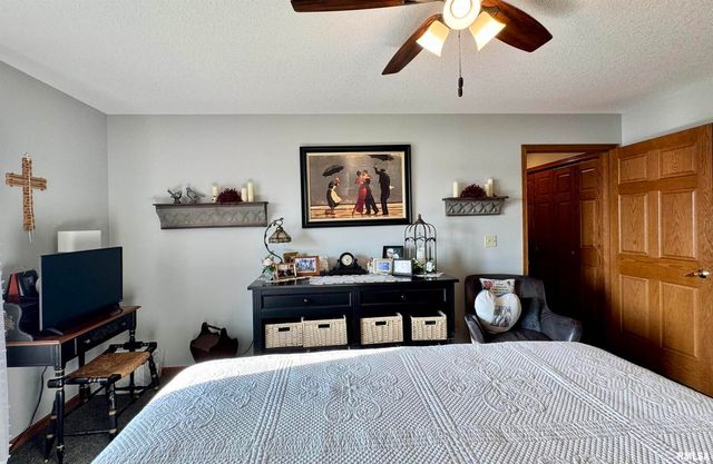 102 5TH Street 6, Fulton, IL 61252