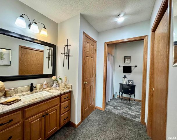 102 5TH Street 6, Fulton, IL 61252