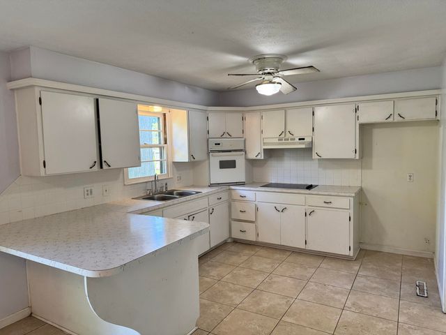1317 E Cambridge Street, Springfield, MO 65804