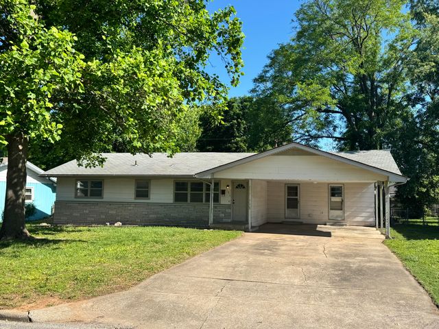 1317 E Cambridge Street, Springfield, MO 65804