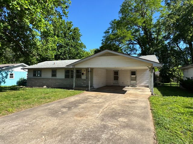 1317 E Cambridge Street, Springfield, MO 65804