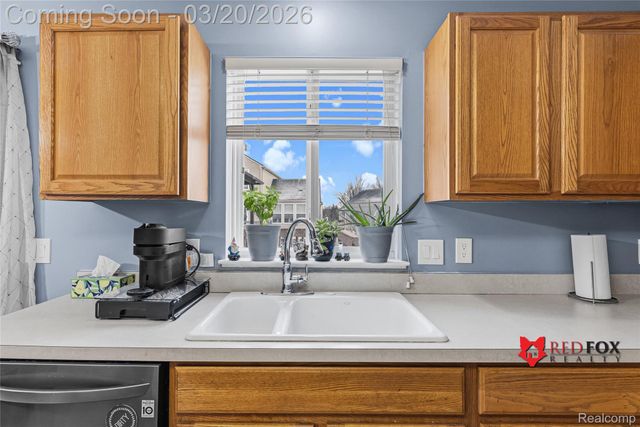 5035 Meadow Crest Circle, Grand Blanc Charter Township, MI 48442