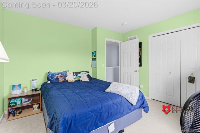 5035 Meadow Crest Circle, Grand Blanc Charter Township, MI 48442