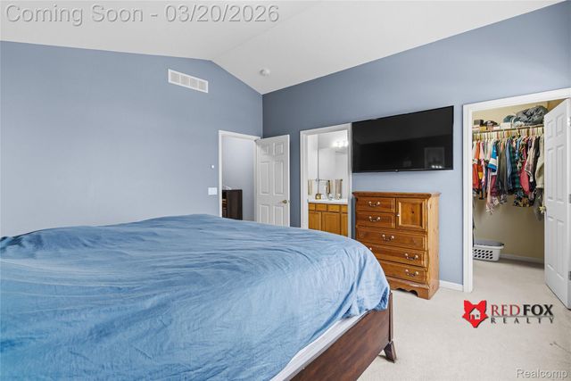 5035 Meadow Crest Circle, Grand Blanc Charter Township, MI 48442
