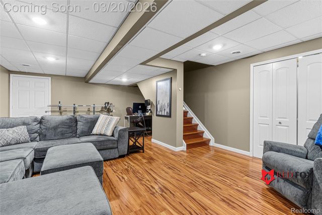 5035 Meadow Crest Circle, Grand Blanc Charter Township, MI 48442