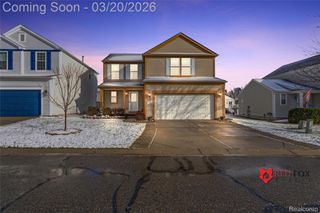 5035 Meadow Crest Circle, Grand Blanc Charter Township, MI 48442