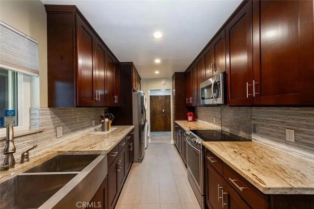 3601 E Ocean, Long Beach, CA 90803