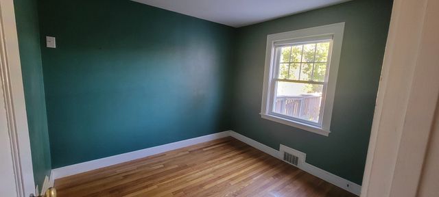 44 Pilgrim Rd, Watertown, MA 02472