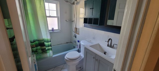 44 Pilgrim Rd, Watertown, MA 02472