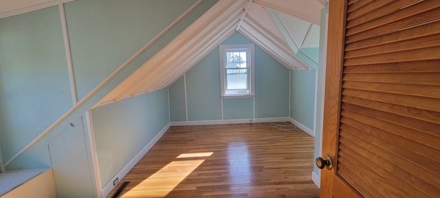44 Pilgrim Rd, Watertown, MA 02472