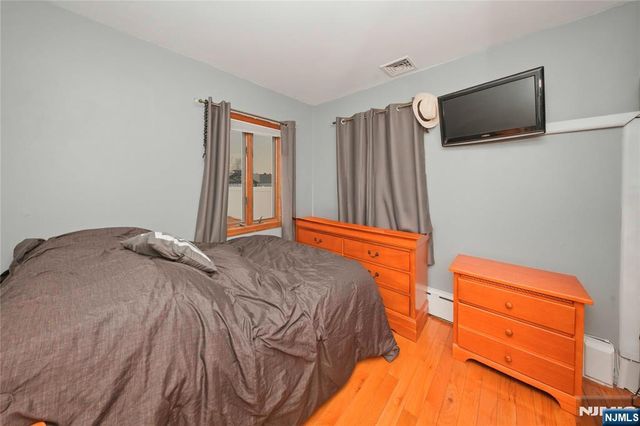 130 Tuella Avenue, Elmwood Park, NJ 07407