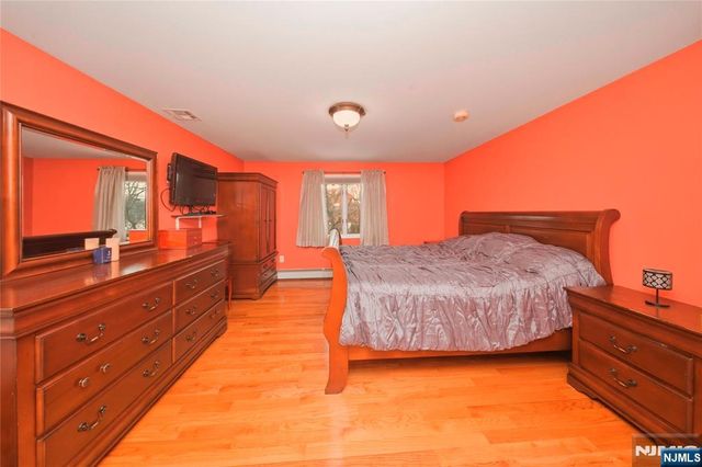 130 Tuella Avenue, Elmwood Park, NJ 07407